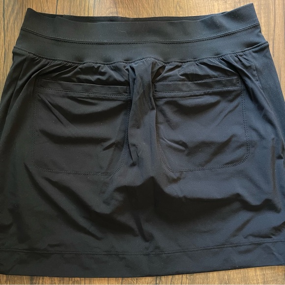 Athleta Brooklyn Heights High Rise Skort Size 8 - Picture 4 of 7